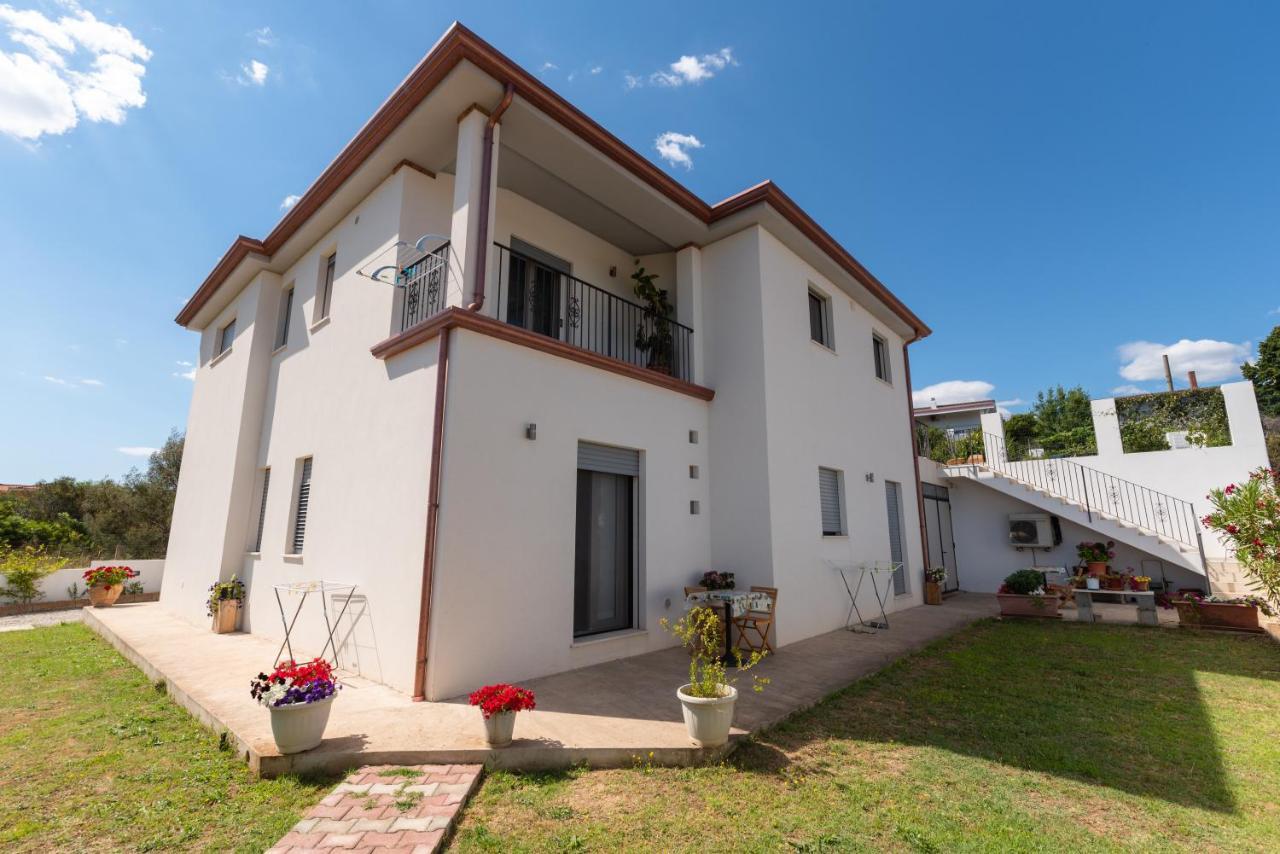 Giglio Marino Bed & Breakfast Tortoli Exterior photo
